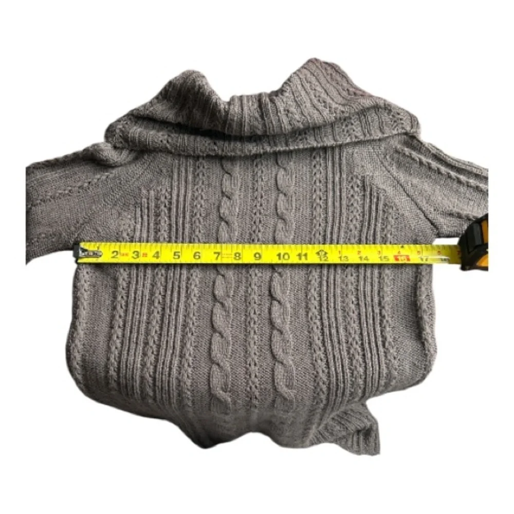 Peregrine 100% Pure New Wool Cable Knit Sweater Made in England Chunky Fisherman